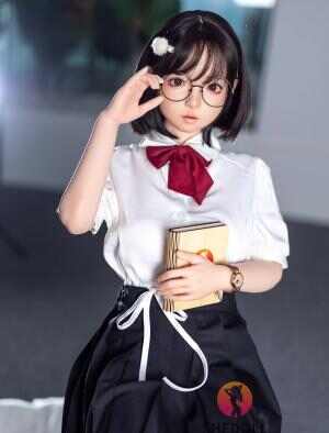 洛小夕 148cm D罩杯 全矽膠 - 可動下巴+學生制服 眼鏡娘 蘿莉巨乳 實體娃娃